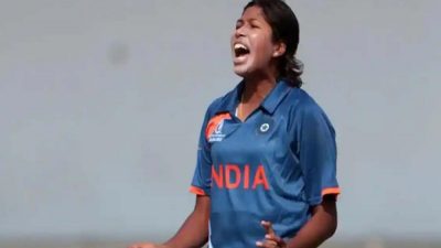 ഇംഗ്‌ളണ്ടിന് എതിരേ ഇന്ത്യന്‍ വനിതകള്‍ അന്തസ്സായി തോറ്റു ; പക്ഷേ റെക്കോഡ് നേട്ടം കൊയ്ത് ഇതിഹാസ ബോളര്‍