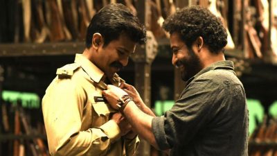 'ആര്‍ആര്‍ആര്‍' ഗേ ചിത്രം; കമന്റുമായി വിദേശികള്‍