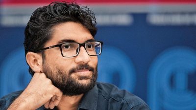 ഗുജറാത്തില്‍ ജിഗ്‌നേഷ് മേവാനി പിന്നില്‍