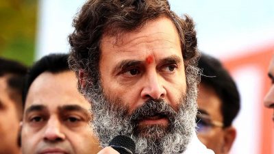 രാഹുല്‍ ഗാന്ധിയെ അയോഗ്യനാക്കിയത് അതിവേഗം; നടപടികളിലും സംശയം; നിയമ പോരാട്ടത്തിനായി അഞ്ചംഗ സമിതി; തോറ്റാല്‍ വയനാട്ടില്‍ തിരഞ്ഞെടുപ്പ്